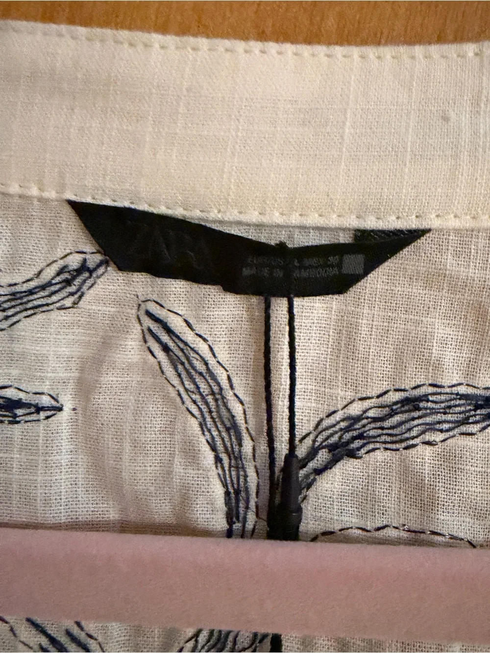 Zara Cream Blouse with Blue Floral Embroidery - Picture 4 of 6